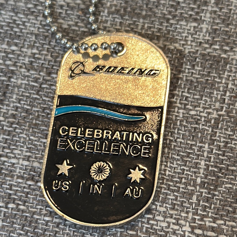 Boeing Celebrating Excellence Dog Tag Necklace 2018 p-8